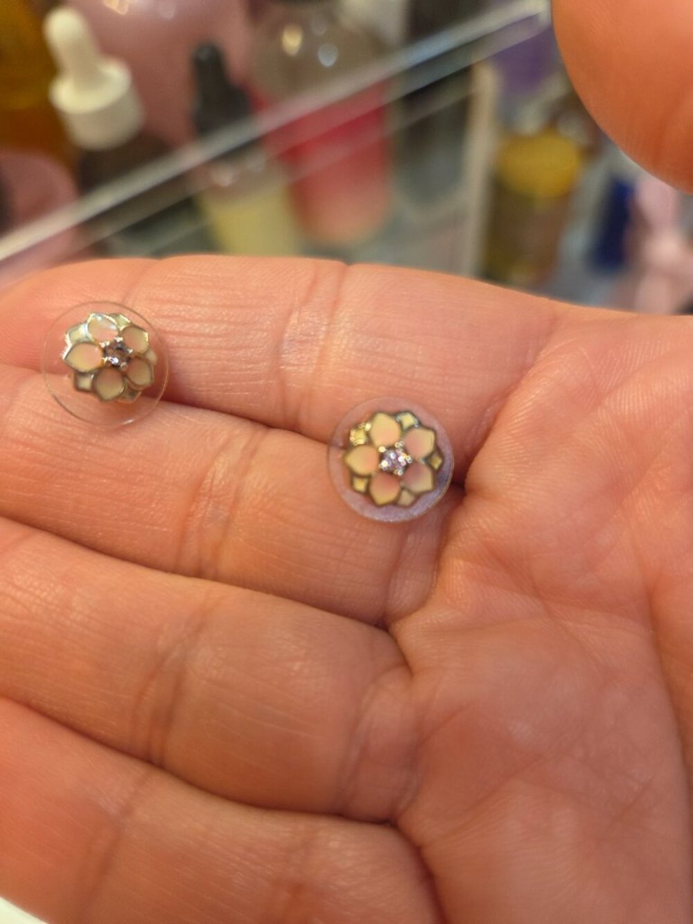 Pandora white and pink flower studs - Picture 7 of 7